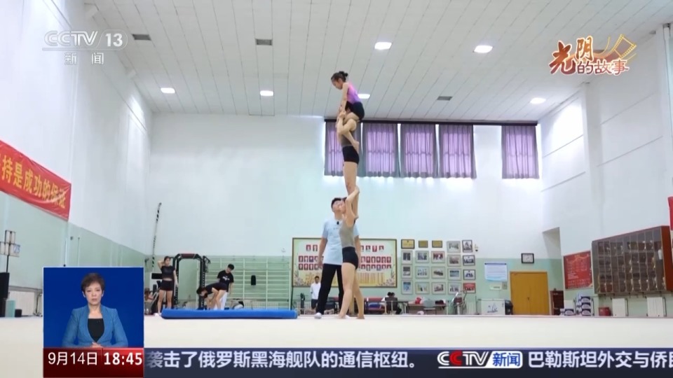 了老茧, 小时, 惊艳全场的 了老茧, 小时, 惊艳全场的