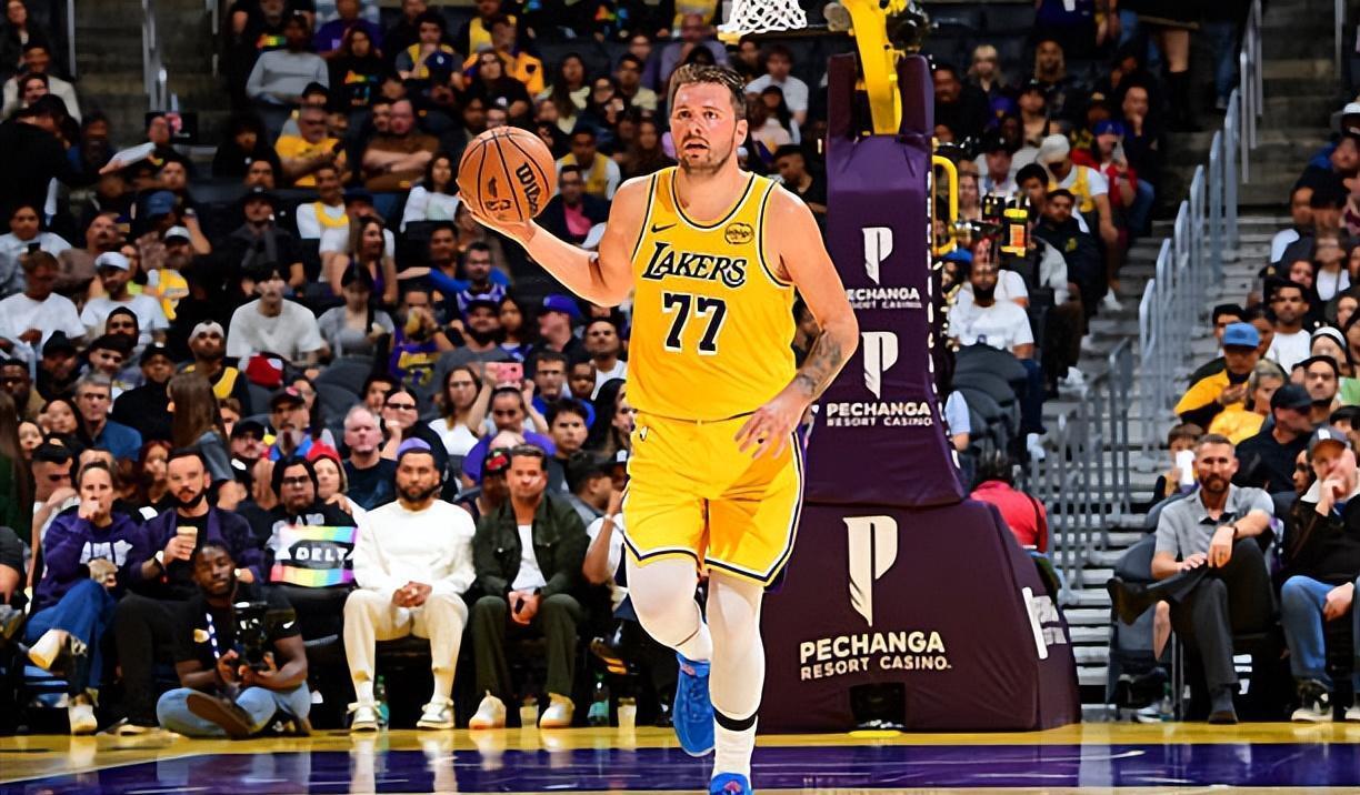 场均出场时, 在结束了训 场均出场时, 在结束了训