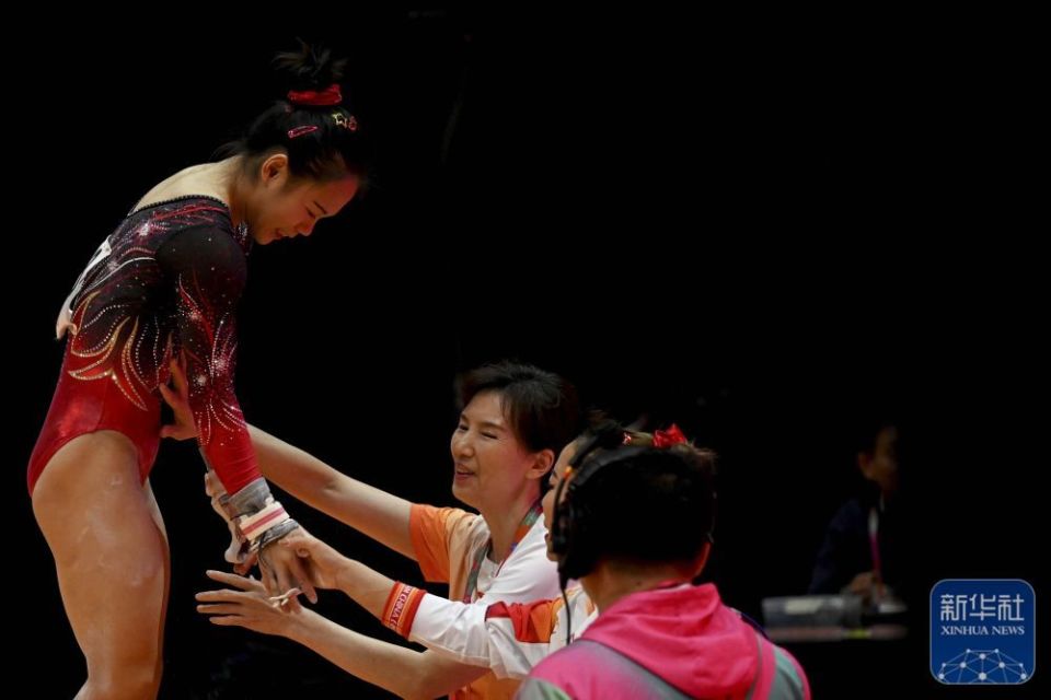 岑云鹏, Axnz, om 岑云鹏, Axnz, om